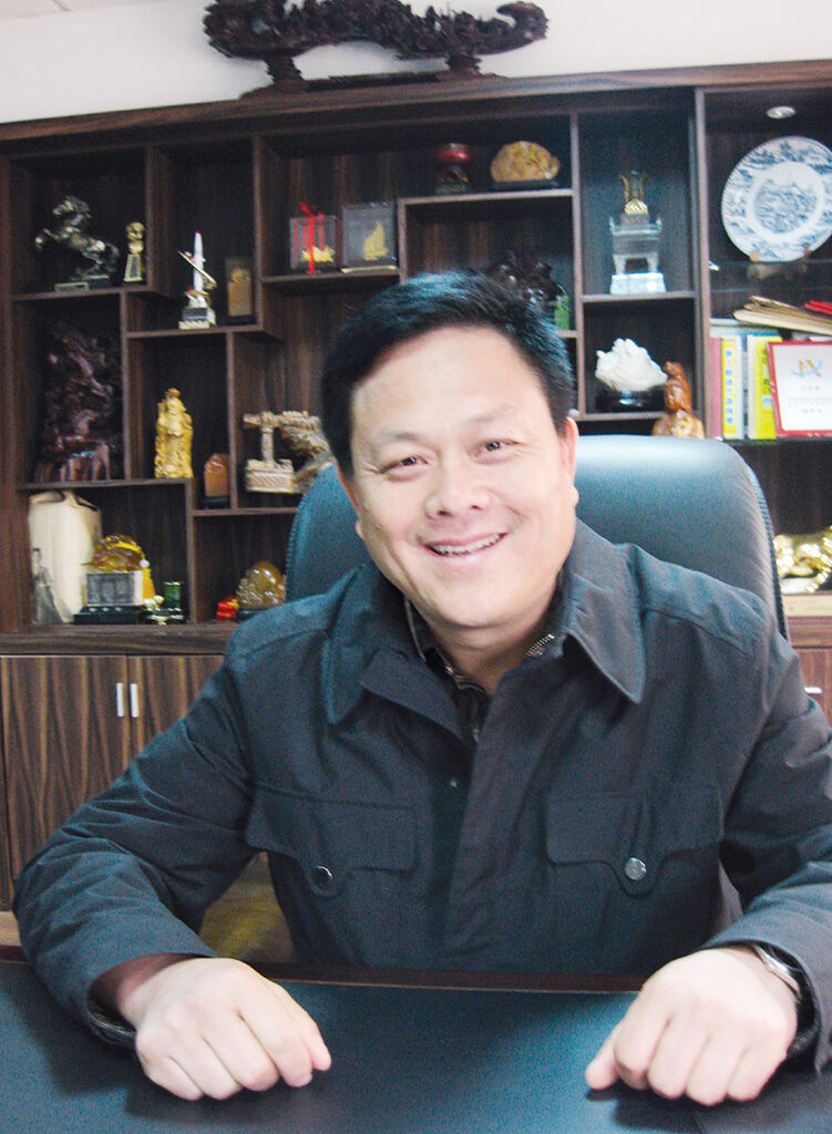 情系乡邻乐助四方--记婺城区人大代表胡金泽